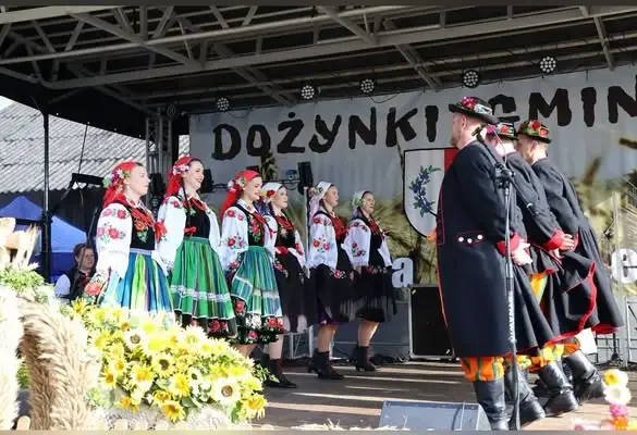 Dożynki w Okoninach: święto plonów, tradycji i wspólnej zabawy