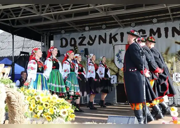 Dożynki w Okoninach: święto plonów, tradycji i wspólnej zabawy