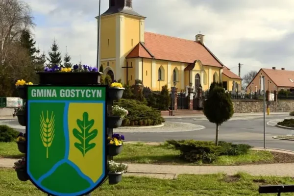 Cegiełki na renowację ogrodzenia cmentarza podczas Rozaliady 2026