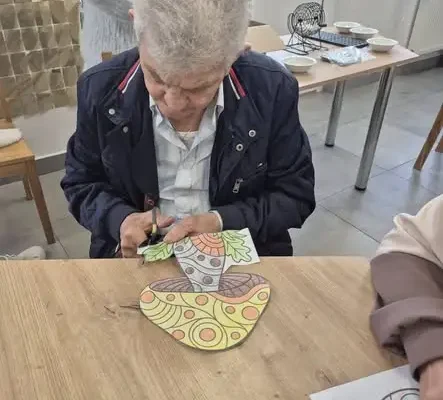 Seniorzy z DDP w Fojutowie relaksują się w grocie solnej i na basenie