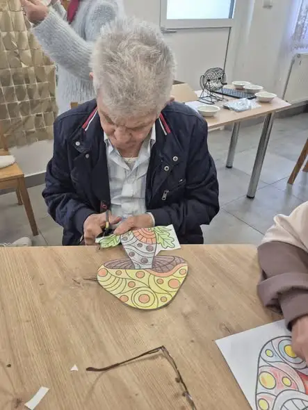 Seniorzy z DDP w Fojutowie relaksują się w grocie solnej i na basenie