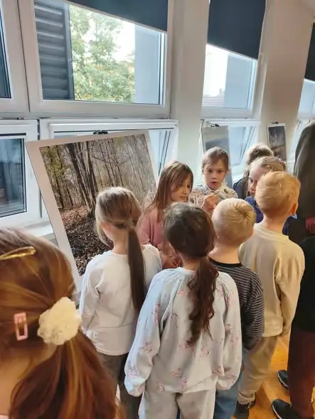 Uczniowie z Tucholi odkrywali historię krajobrazu na wyjątkowej wystawie